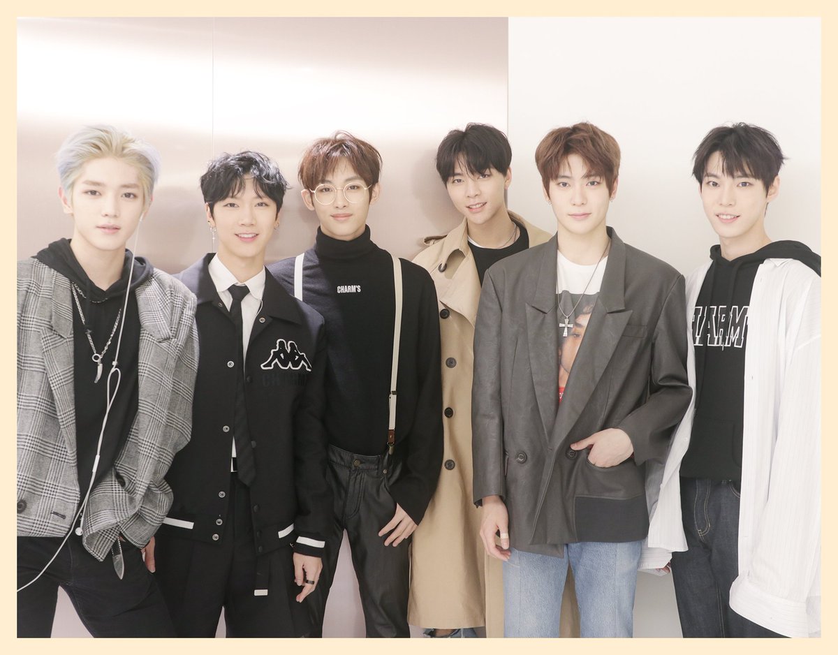 NCTsmtown's tweet photo. 만찢남 비주얼로 지난 2018 S/S 헤라 서울패션위크를 빛내준 #NCT ✨💕👍

See more👀 https://t.co/AvVuCt6tN7

#NCTclusive https://t.co/e6xQLda7ko