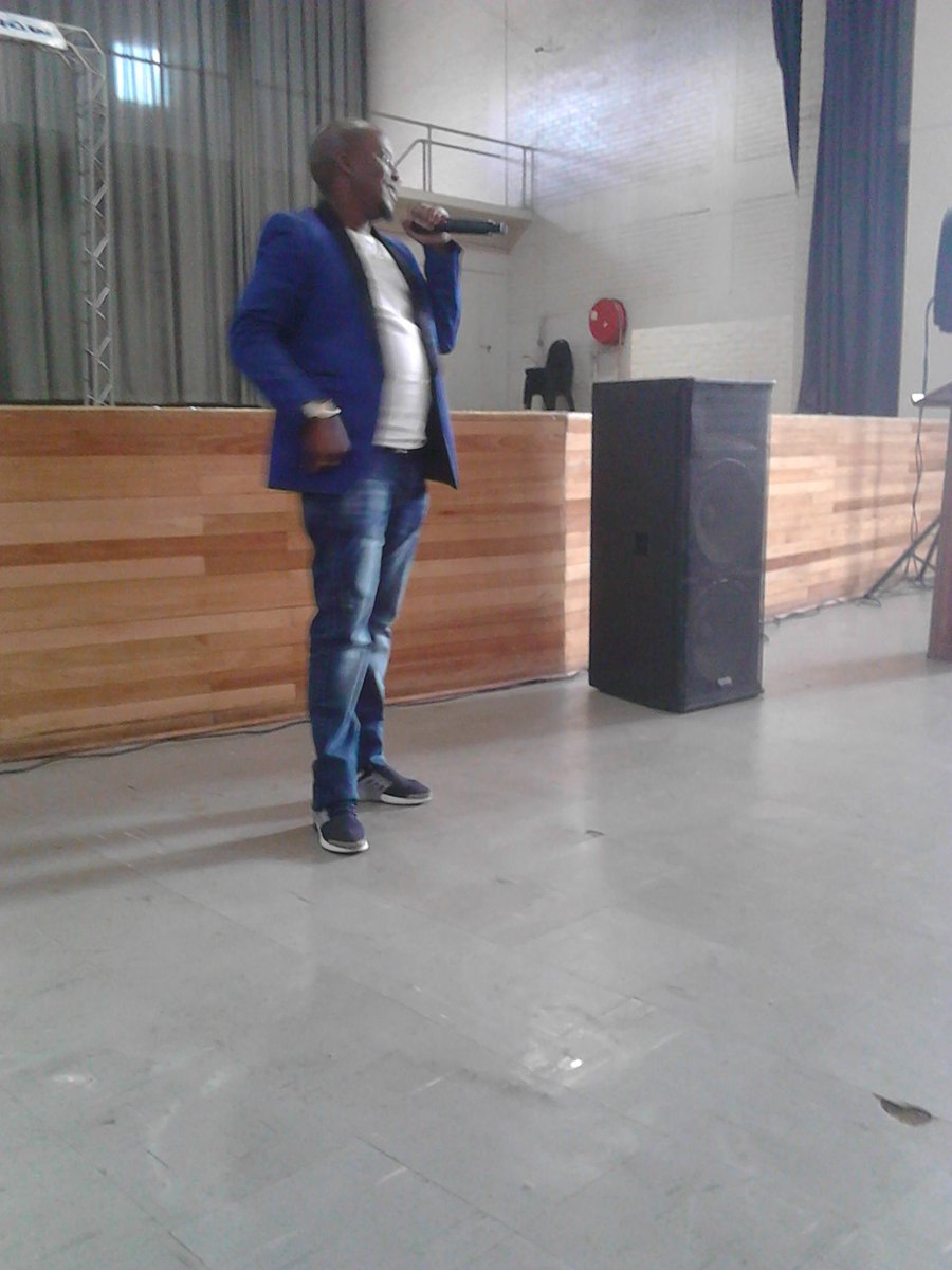 THANDIN31883992's tweet photo. Wonderful performance.
#verse1 
#albumcomingsoon https://t.co/EO2eUjJ3V0
