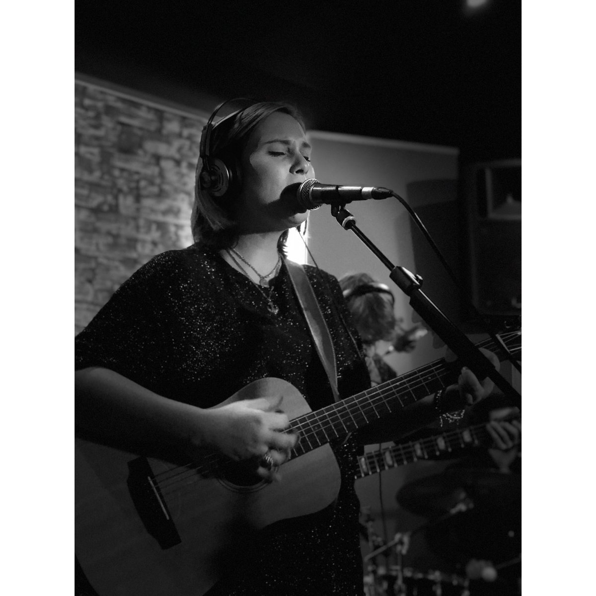 Ci dovrebbe essere un #teaattotosound per ogni domenica! ☕️🎧🍪
È stato bellissimo, grazie ❤️
Ph <a href="/susyvianello/">Susanna</a> 
#tuttobene