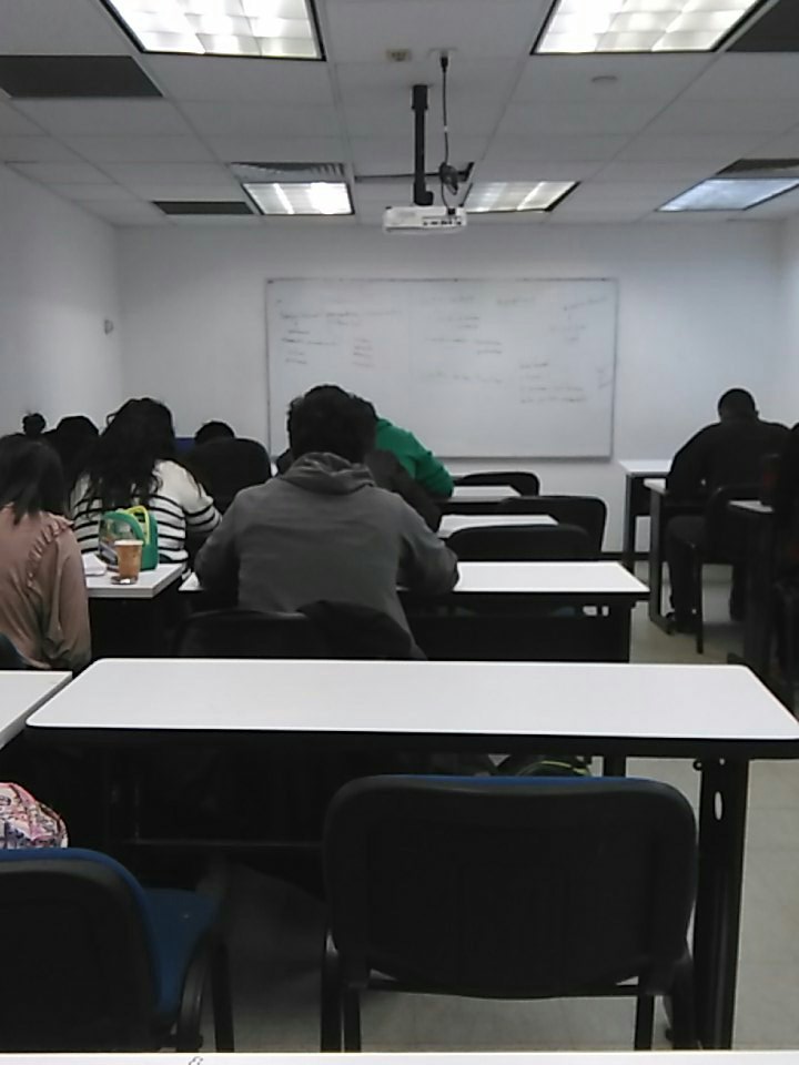 CPragetCoach's tweet photo. Crear una cuenta de Twitter puede ser común. Enseñar a hacer una cuenta #profesional vale la pena. #Universitarios #UnidCom #PragetCoach https://t.co/iob5A2lbsE