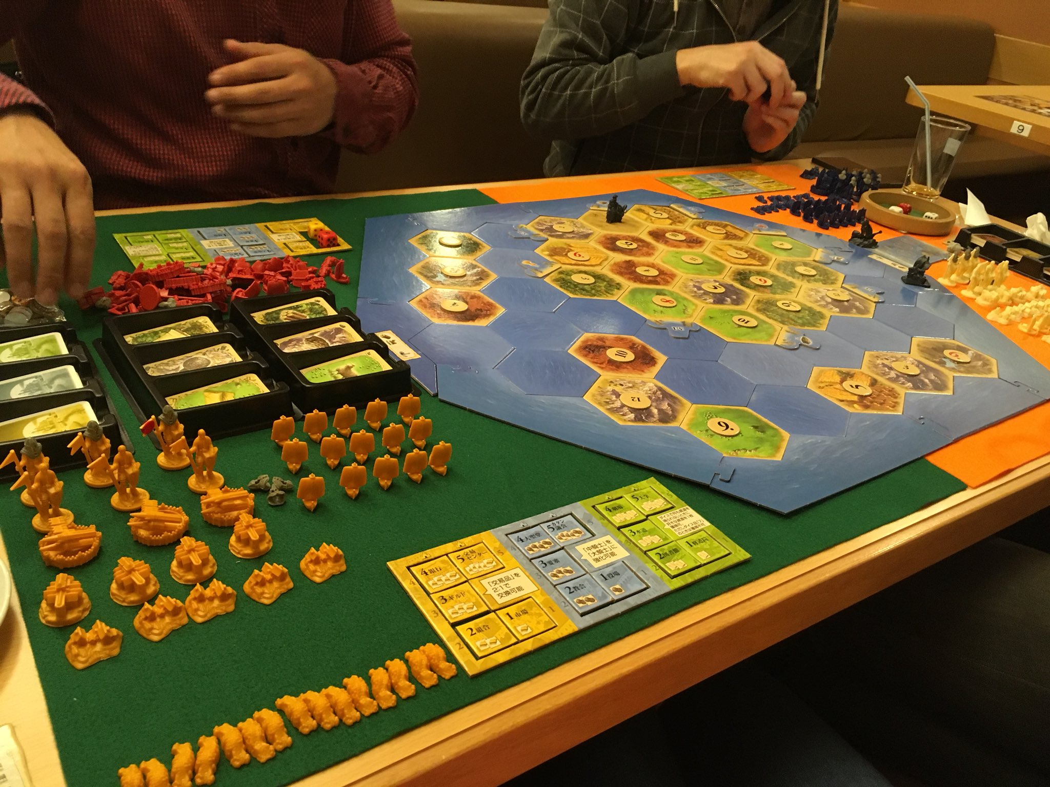 うるしだ ゆかこ En Twitter 海騎士カタン こんなに広いと 壮大 たのしー ボードゲーム カタン 騎士カタン 海カタン 海騎士カタン T Co V9eblllyrq Twitter