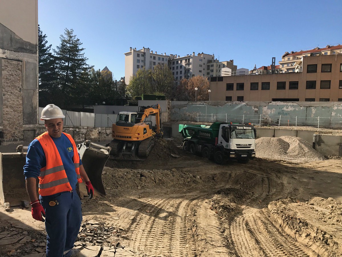 Terrassements complémentaires sur le chantier du Béranger à Lyon 6ème pour Bouygues Batiment Sud-Est #terrassement #staltp