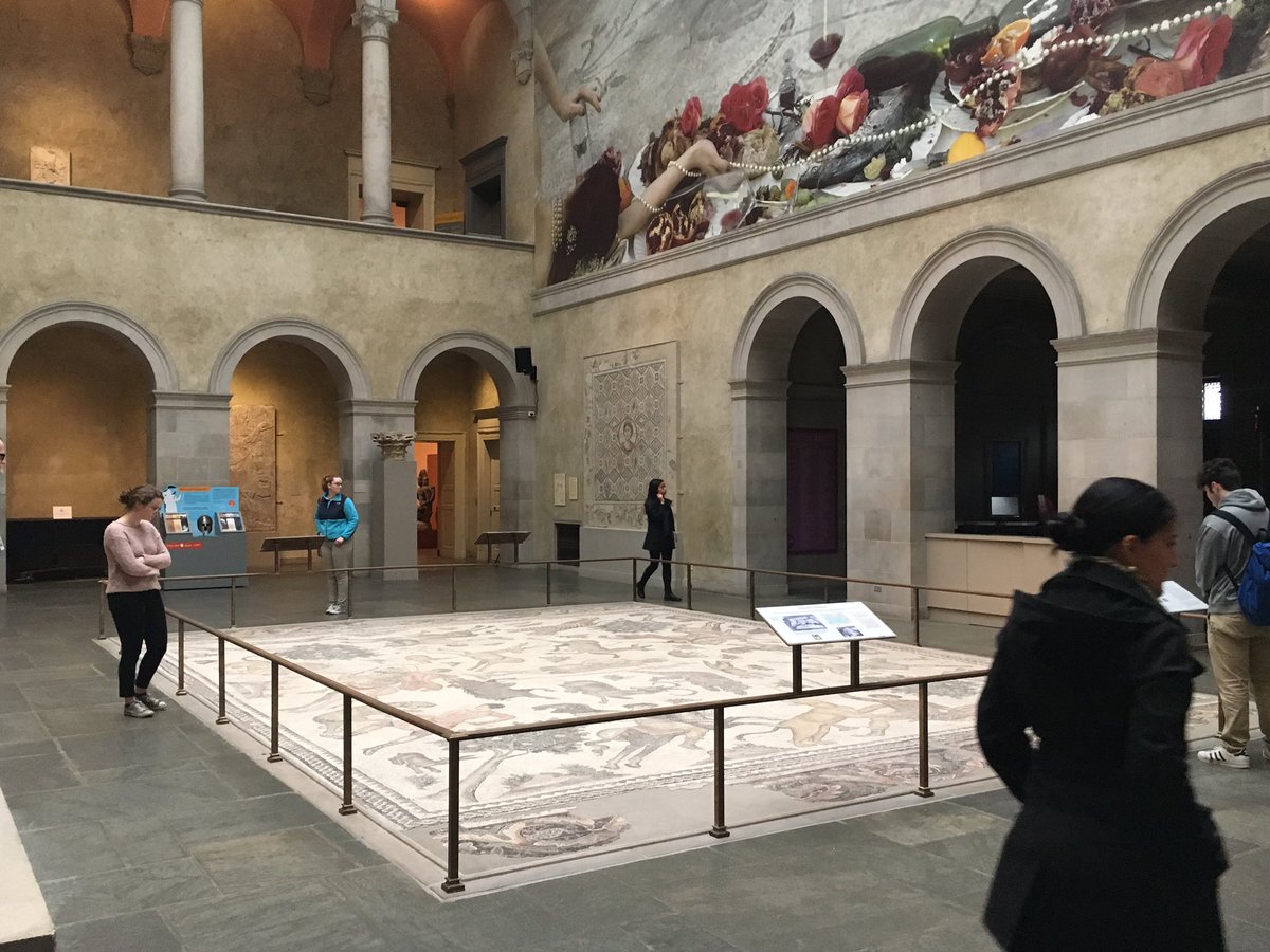 WADAP1834's tweet photo. Museum to ourselves.  AP Spanish Literature absorbing the history of ideas. https://t.co/ut0a72oJd6