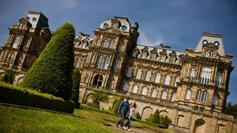 whatsonnorth's tweet photo. Poppies: Women, War, Peace @TheBowesMuseum @ 2:30pm on 4 Nov remembering women whose lives have been affected by war https://t.co/ywdQHTexsO https://t.co/0f7sK4AleK