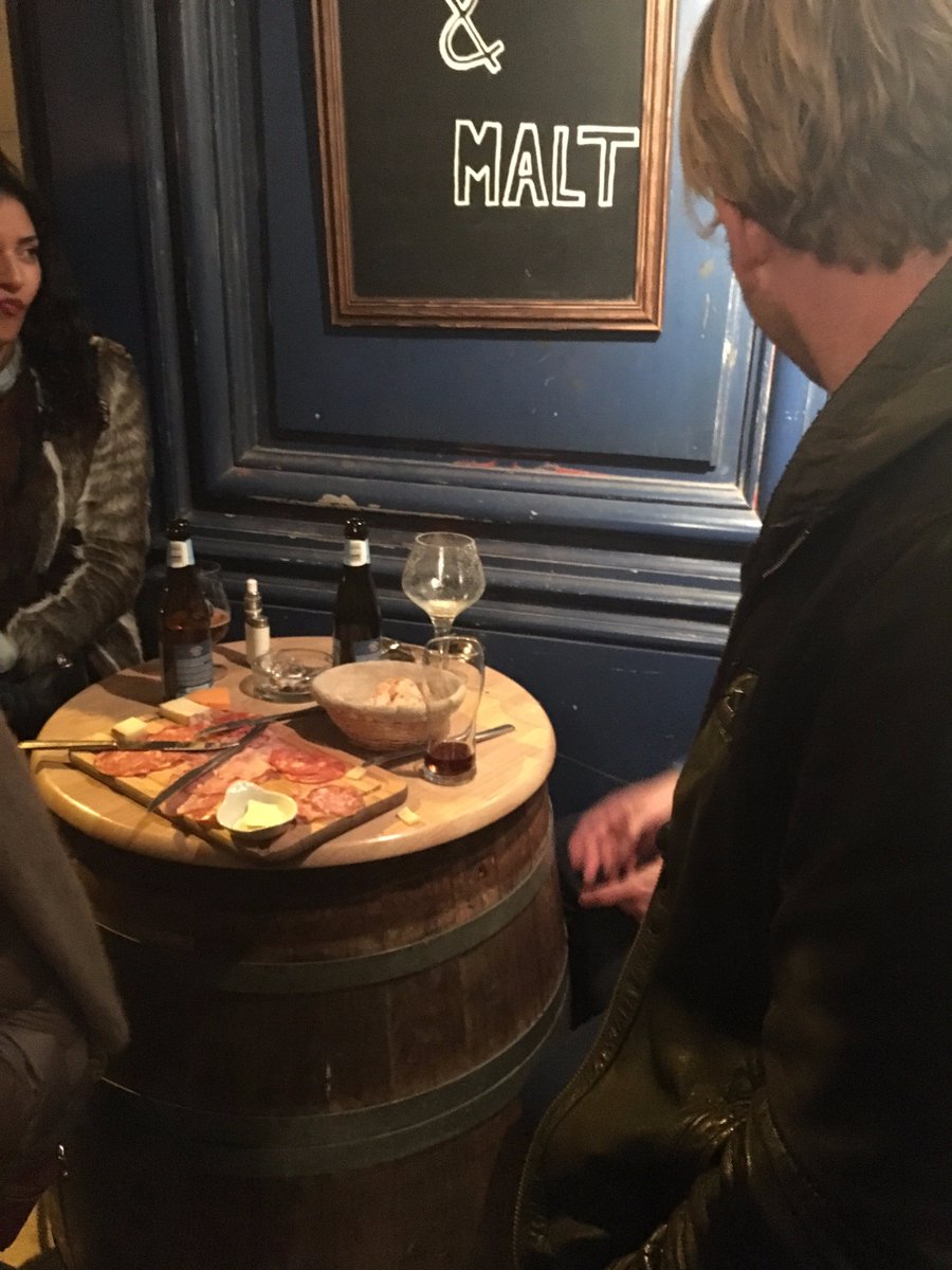 ileotechparis's tweet photo. Pot mensuel @BiereEtMalt - L'équipe d'@ileotechparis était au rendez-vous ! #webdev #tech #entreprises #Internet https://t.co/v34fvG1iFP