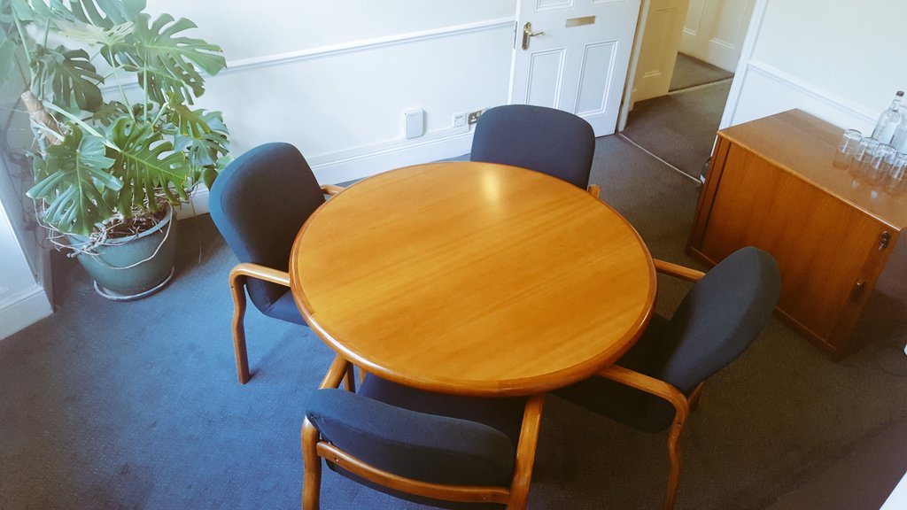 inigowindsor's tweet photo. Bright and airy #meetingroom available in the heart of #Windsor. Contact us for information | windsor@inigo.co.uk | #officespace #business https://t.co/yakbWEMHsO