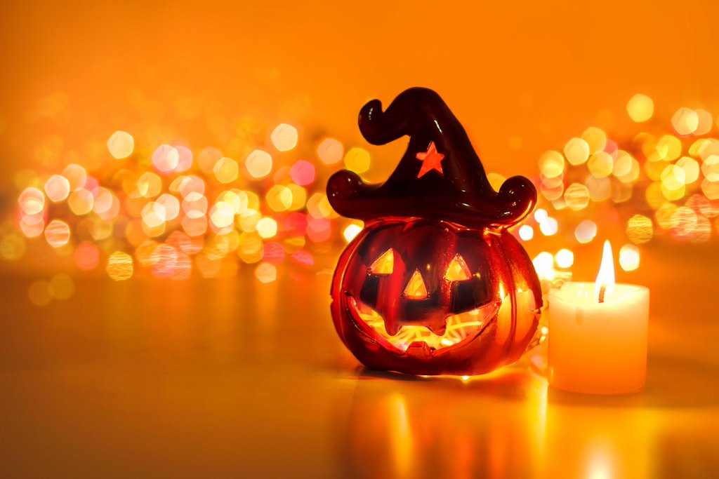 irinadarnostup's tweet photo. Родиной Хэллоуина обычно считается Ирландия.
#HalloweenPPC https://t.co/wUbxJrOczv