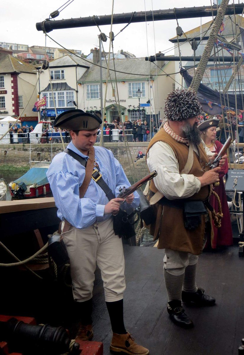 jordan94beer's tweet photo. @SeaOfThieves pirate reenacting event #AllAuthentic https://t.co/LUfNeEN2AA