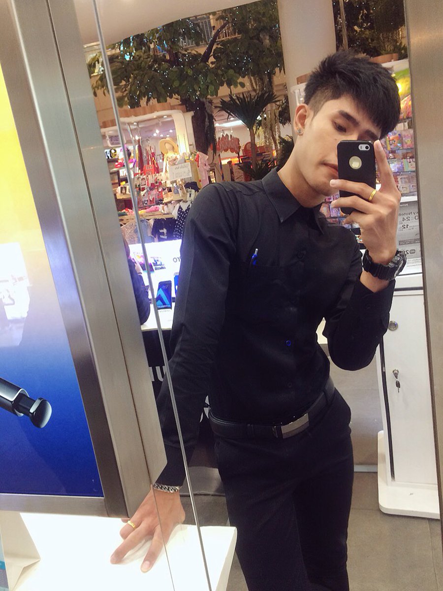 Snoff5's tweet photo. เลิกงานแว้ว 🤣✌️ https://t.co/MC1VdP0ji5
