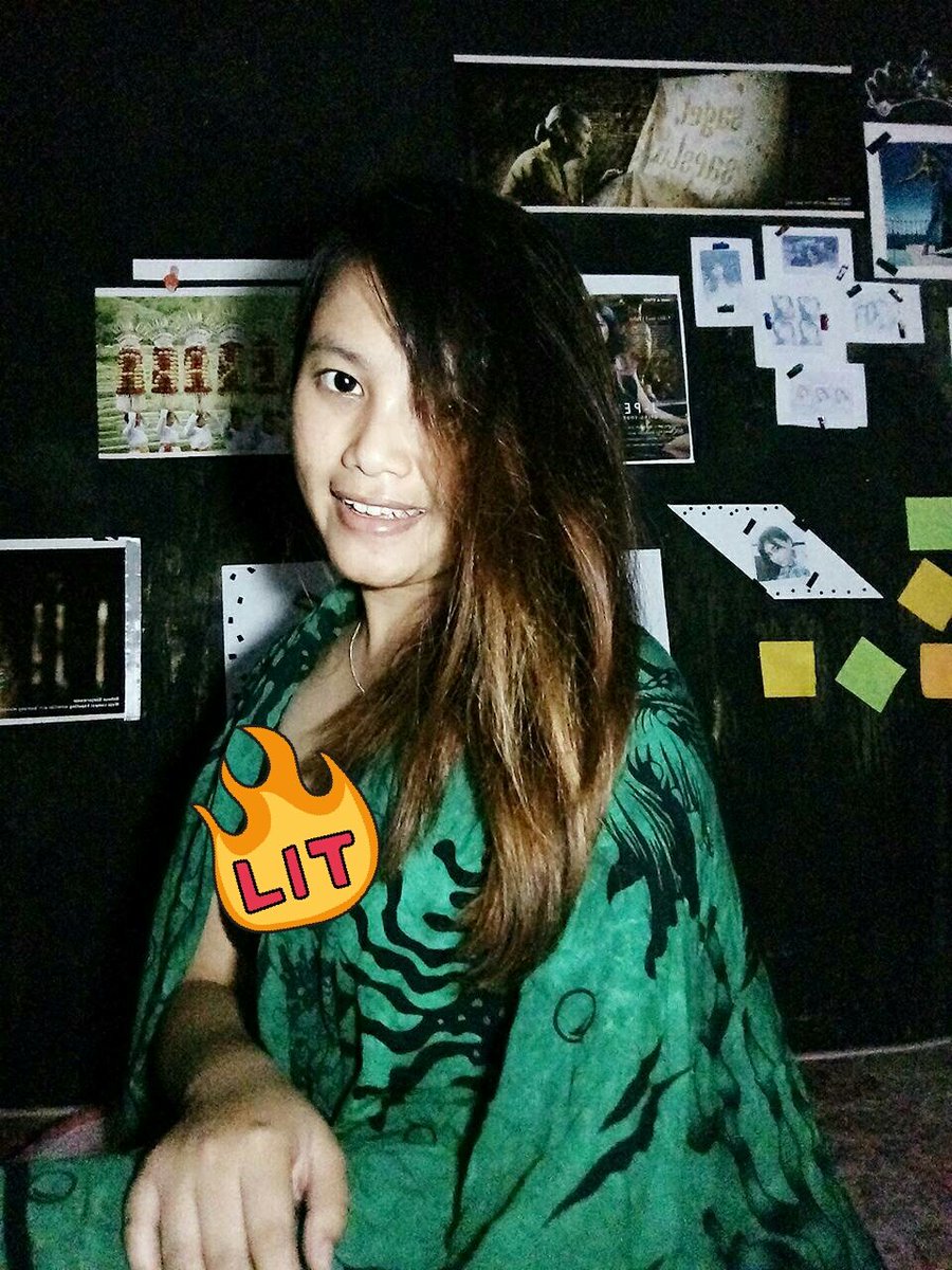 #CemburuItu pas tiap upload foto sendirian pasti ada yang ngamuk ngamuk kesetanan ngga jelas, aneh, dikira pamer muka🐦