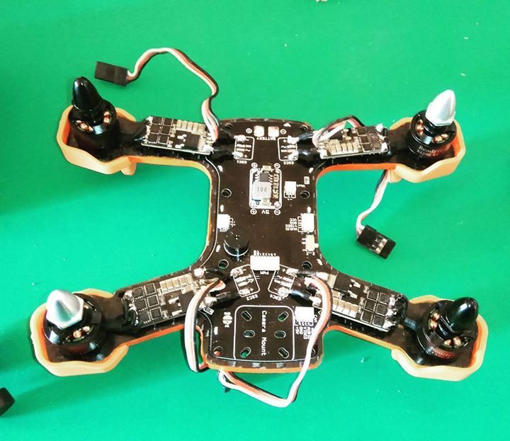 Teamcrazyhorses's tweet photo. Tyrant 150 working #micro #droneaddicts #immersionrc #microcopter #CrazyHorseTeam #CHT #fpv #fpvracer #fpvracing #… https://t.co/9smCvnQrag https://t.co/uluy9iCjJJ