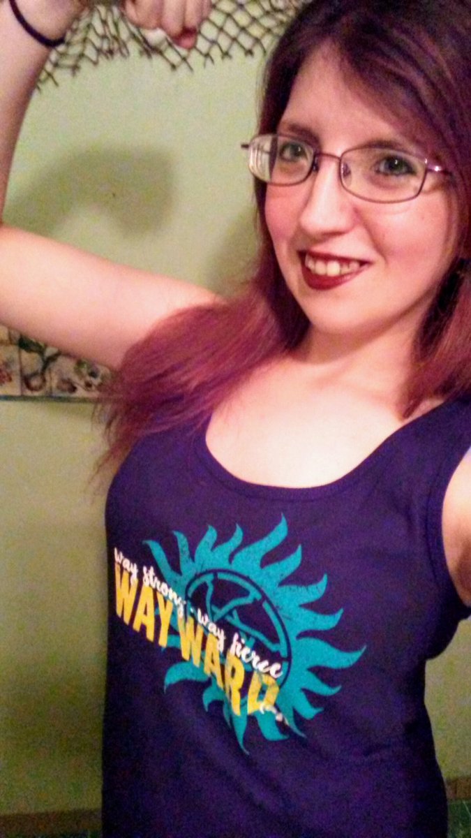 RockinRachi92x's tweet image. 17. @kimrhodes4real &amp;amp; @OfficialBrianaB's #WaywardAF Campaign for @NewLeashUSA 🐾🐱🐶❤ #WayStrong #WayFierce #SPNFamily 💪🔥💚💚