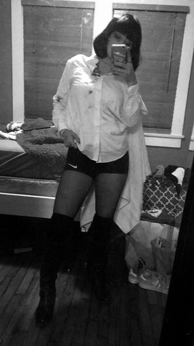 MKrumholt's tweet image. trick or treat please and thank you🖤