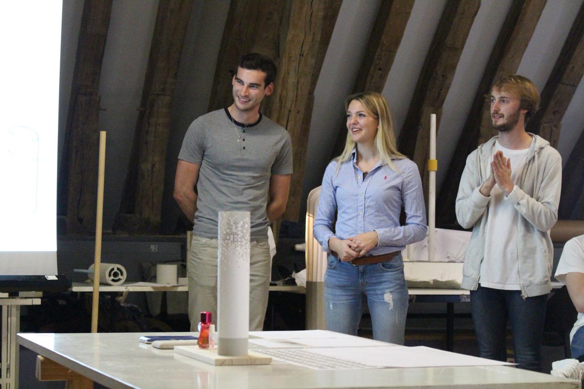 yschools_edu's tweet photo. Retour sur le Workshop à l'École Supérieure #Design avec @SamAccoceberry ! Bravo à tous ! ▶️https://t.co/9aHcp222MX #GroupeESCTroyes https://t.co/zZwSEFxyGb