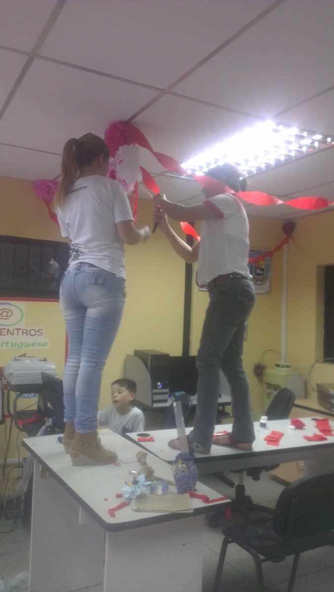 osdalym9's tweet photo. #SomosQueJode En #Infocentro Por41 ambientamos nuestro espacio para celebrar los 17Aniversario @hugbelpsuv @marianariberas @jorgelyedra https://t.co/aVC01CxQRX
