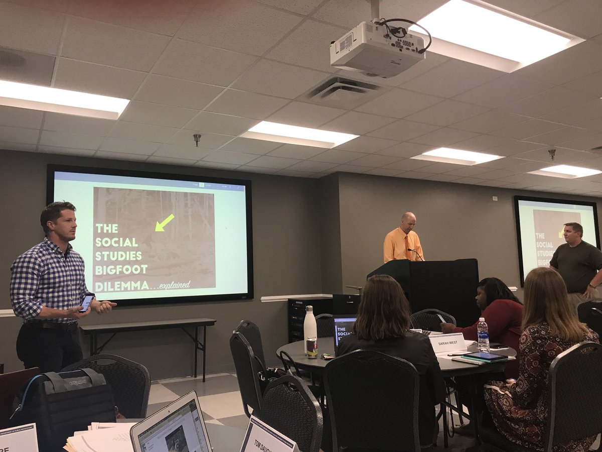 JustynKnox's tweet photo. The amazing @CMS_SocStudies and @mrdhammill from CMS presenting on how to get elementary Social Studies #ssbigfoot #ssli2017 https://t.co/FMfcgNXxhe