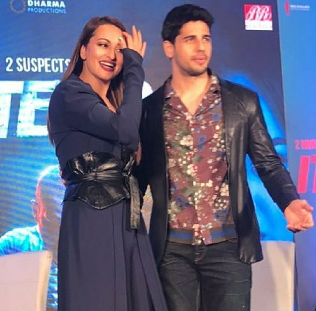 sonakshines's tweet photo. #Ittefaq #SidSona πππ @sonakshisinha @S1dharthM https://t.co/3AnO8zYLqx
