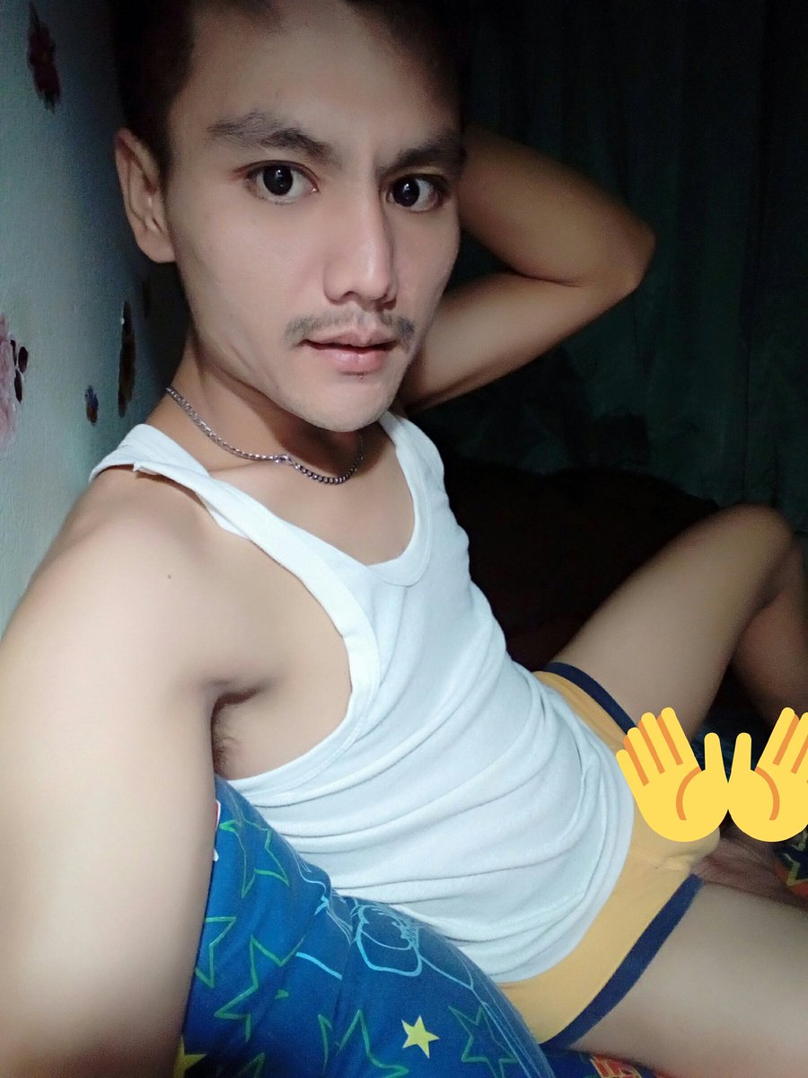 FaaPooy's tweet photo. คืนนี้....ฝันดีกันทุกคนคับ😍😍😍😄😄 https://t.co/4bnjFQsdPf