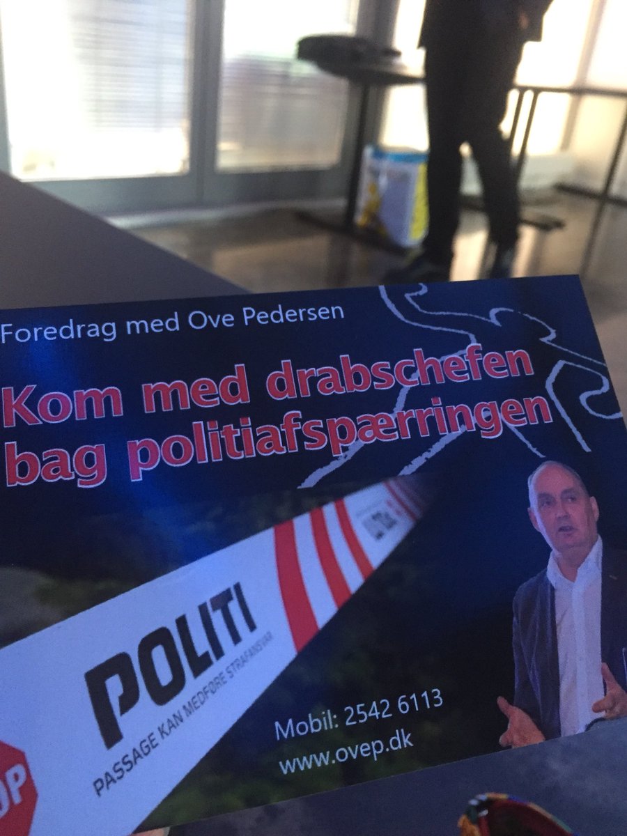erhvervsforum's tweet photo. “Roskildes Wallander” @OvePedersen1 var inspireret af Columbo #foredragdk #politidk #alletidersroskilde sammen m @FCRoskilde https://t.co/vbtAITRnyv