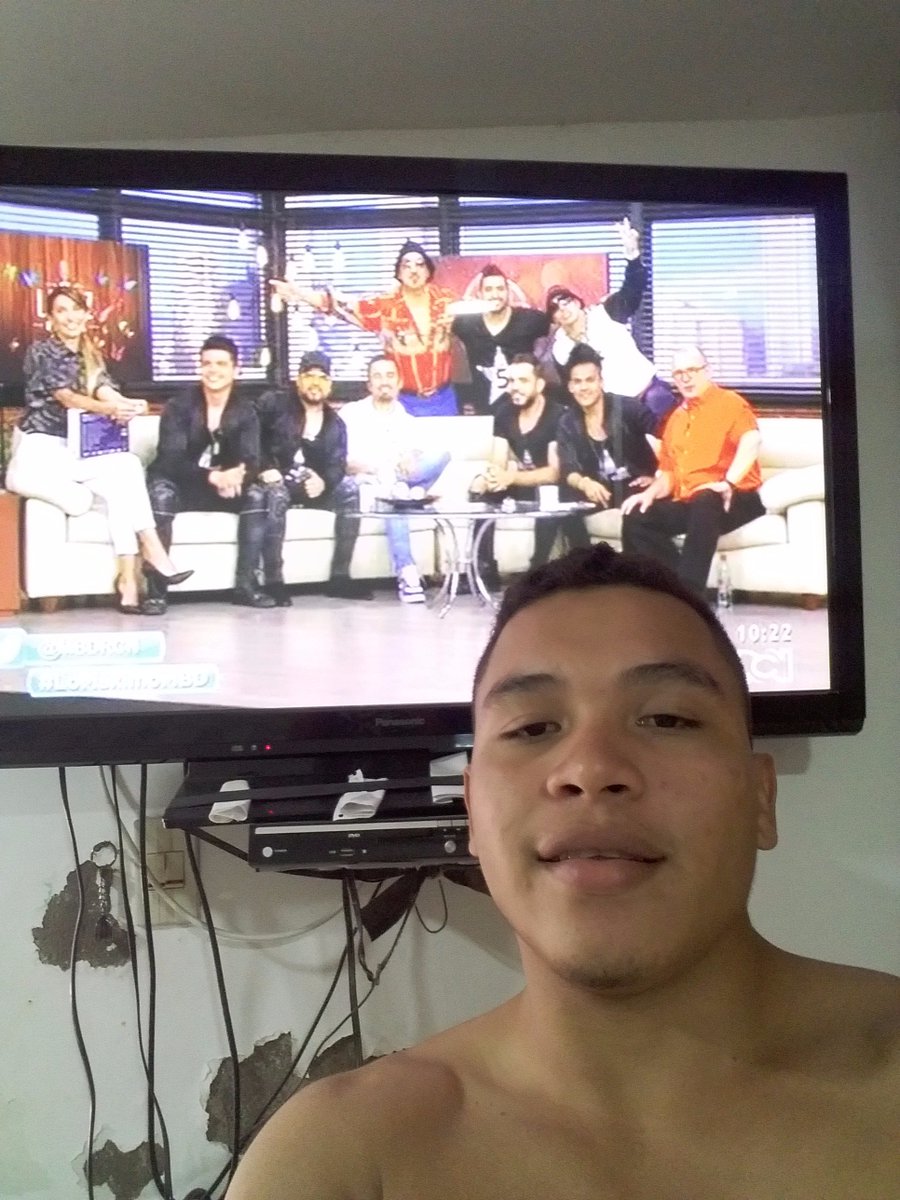 jorgezase2013's tweet photo. #MBDRCN #LoMáximoMBD
Desde Tiquisio puerto rico saludos a todos @GrupoKvrass que Canciones Bien Mundiales Felicidades https://t.co/yyoi8IT02u
