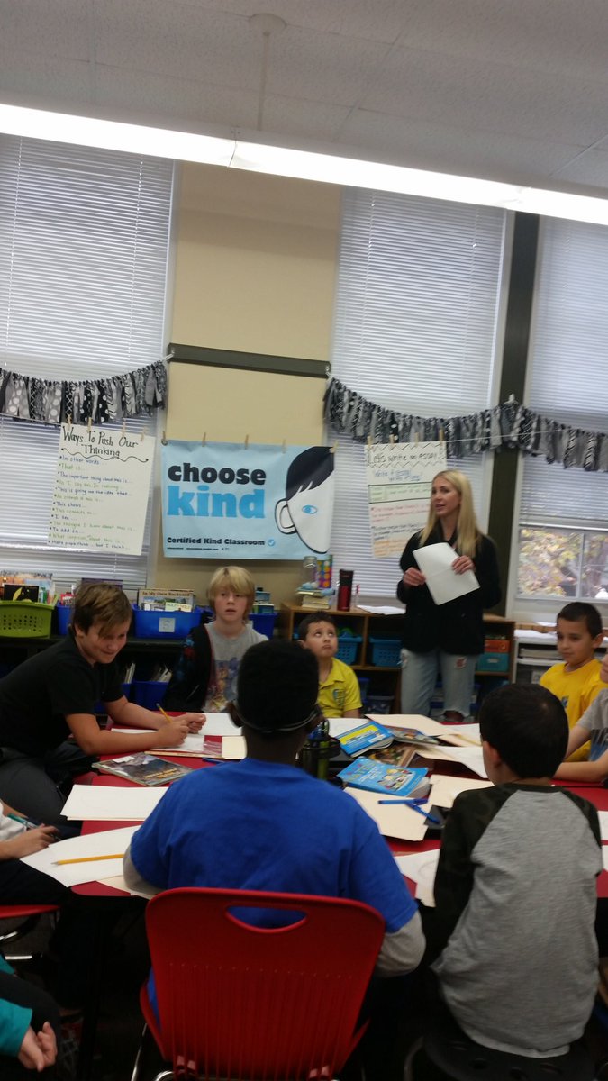 Ellsworth_4th's tweet photo. Thank you Mrs. Dodson for a wonderful lesson that connects art with the Habits of Mind @Ellsworth203! @Ellsworth2_4th #inspire203 https://t.co/fUubNcOcIH