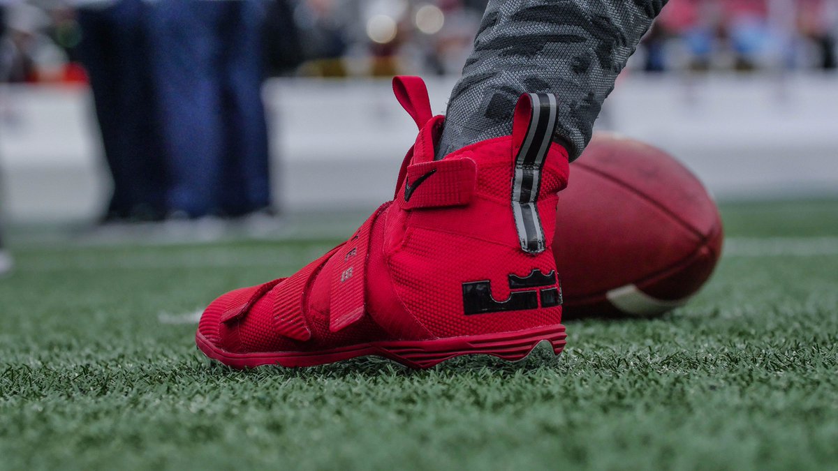 CoachUrbanMeyer's tweet photo. Thank you to @Nike @KingJames from the #1 Nike school in America for Saturday's uniforms!! ELITE! https://t.co/sjuC24xaCX
