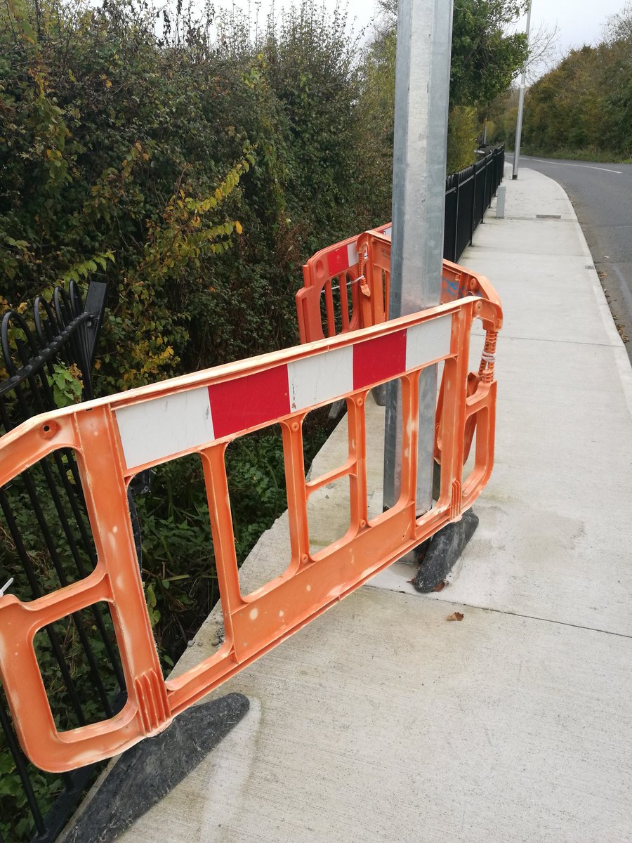 PaulConlonPT's tweet photo. @FitzgeraldFrncs @sdublincoco 5 months on and still no proper fix. Disgraceful https://t.co/hCjbIUgVc1