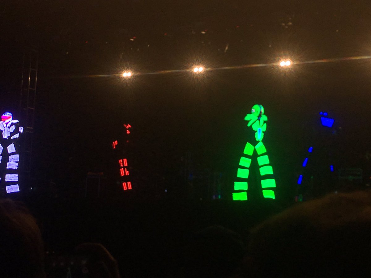PabloRebBal's tweet photo. Muy muy padre! @GLOWMANSHOW 👏🏼🙌🏼 #FestivalDeLasAlmas #ValleDeBravo https://t.co/rLg0m2njST