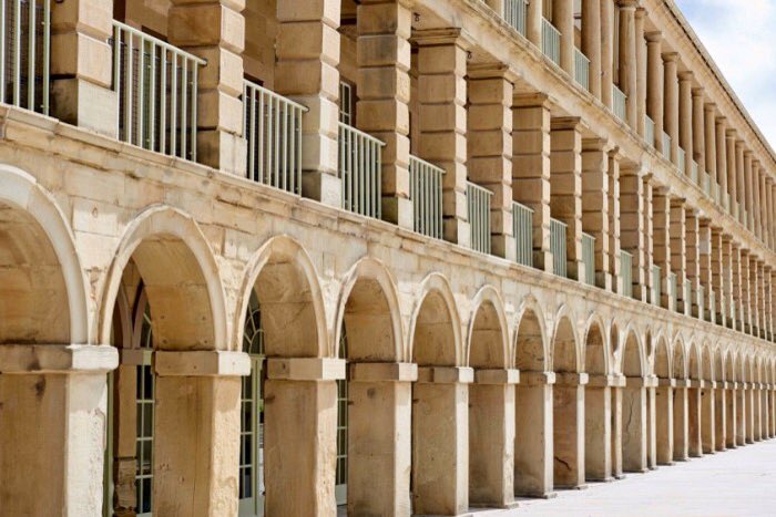 DogFriendlyYks's tweet photo. @ThePieceHall square and colonnades are #dogfriendly but access to shops and cafes may be restricted, please check with each business! https://t.co/weBTFe4eZw