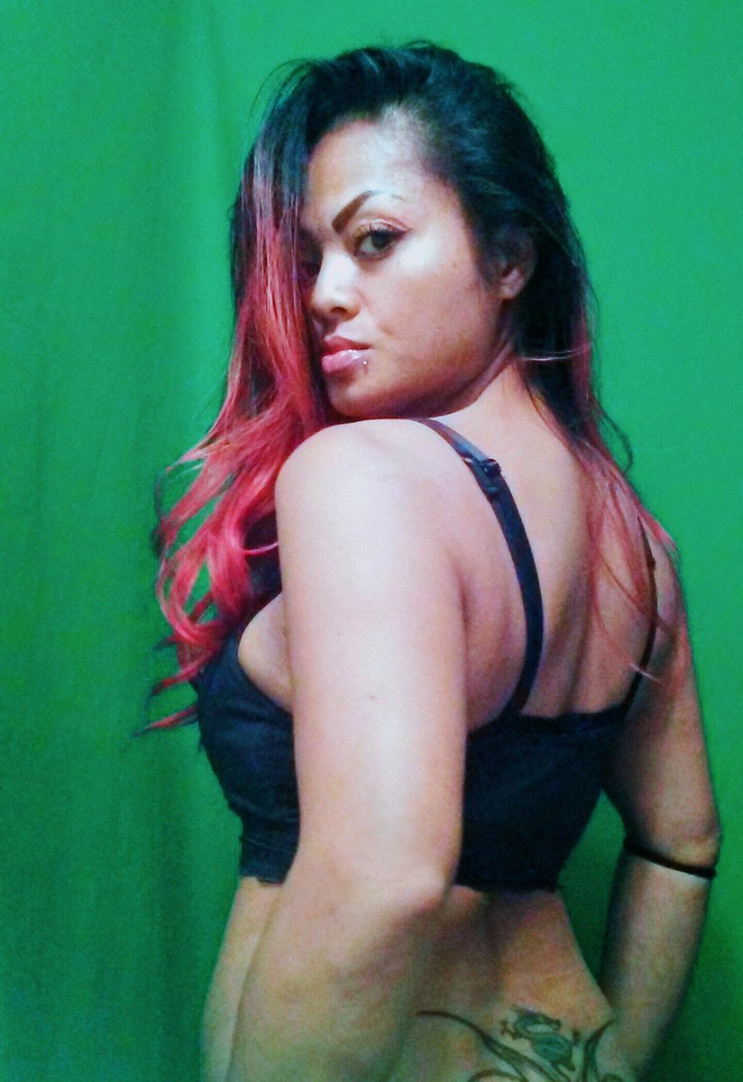 NNMP_TheHitList's tweet photo. You haven't seen me yet #checkmeout #rt
https://t.co/3xWvB3PNIQ
We are always looking for new talent. #indie #unsigned #videoplay #MsMina https://t.co/XPRpTu8nMP