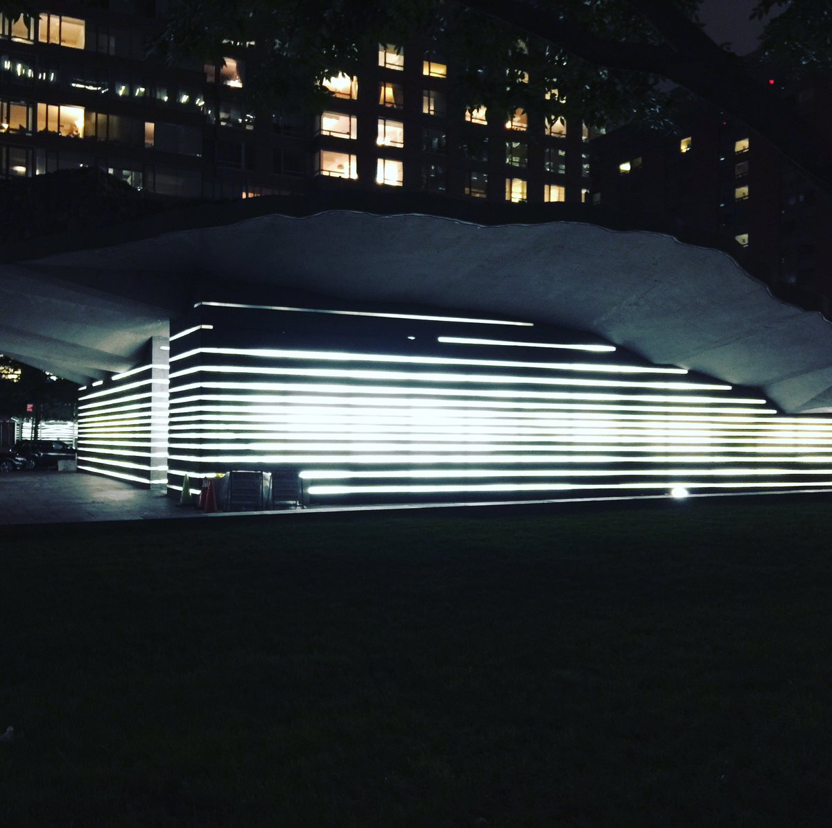 EvolveLABio's tweet photo. #EvolveLAB goes to #NewYork to meet with our friends and clients. Amazing #Architecture. https://t.co/hqxukgLXPb