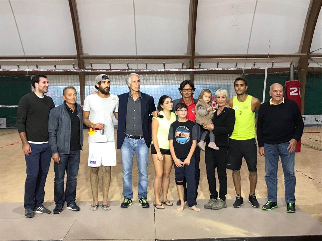 Struttura unica il PalaBeach di Roma... Daniele Lupo la gestirà con la sua splendida famiglia... Insieme con il grande Dionisio Le Quaglie