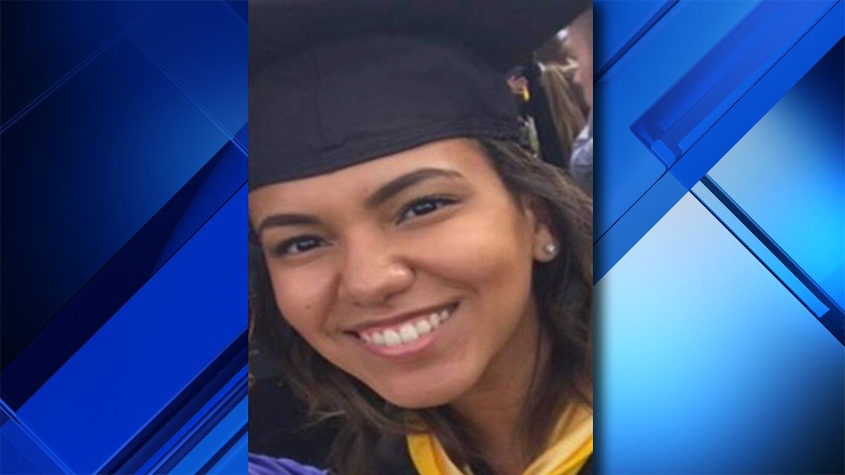 Boy jumps from overpass onto car, kills driver bit.ly/2xAwgQ0?source… https://t.co/UaN37pBajA