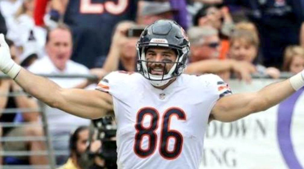 SkolVikingsMTY's tweet photo. Best wishes to @ZMiller86 a prayer for him and his family. #RespectTheRival #BeStrong #YouCan @ChicagoBears @Vikings @NFL https://t.co/0gftX2FhVH