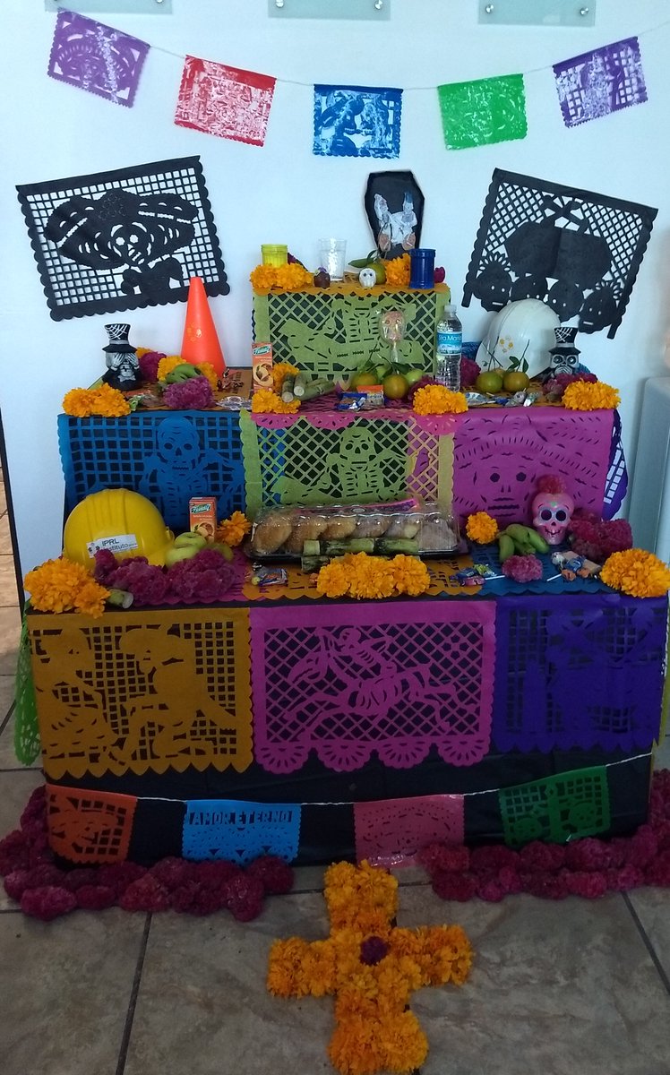 IPRL_PUEBLA's tweet photo. #Altar #Díademuertos #Tradiciones #FelizLunes #IPRL https://t.co/RZSJaPkCND