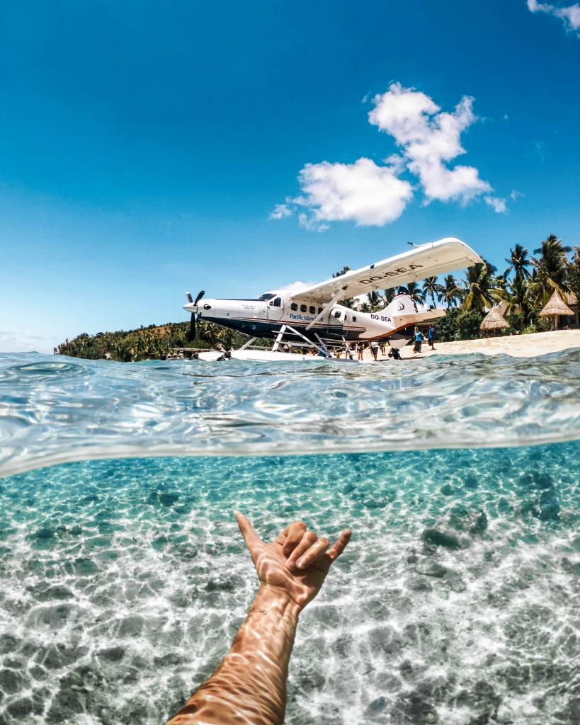 GoPro's tweet image. Photo of the Day: #GoProFamily member @samjearp redefines the Monday #commute. Shot on the new #GoProHERO6 Black.