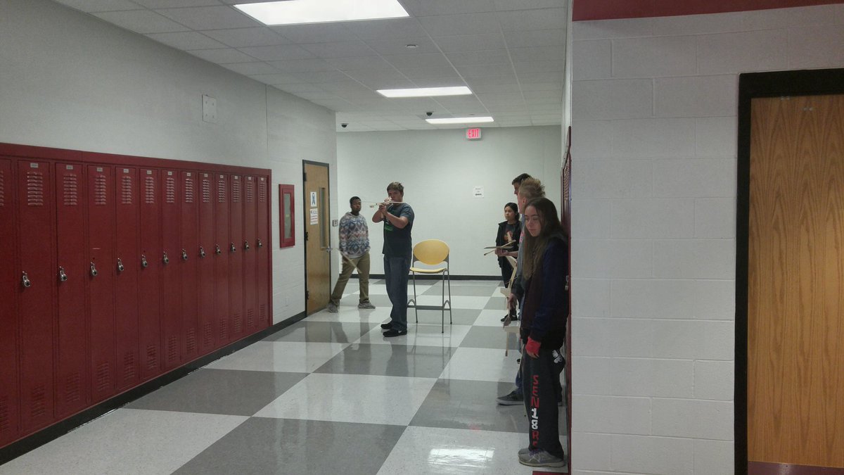 md_mcclellan's tweet photo. Aeryglider test flights. #hsdstem #pltw #bagsflyforfree @HazelwoodSD @WestHazelwood https://t.co/ktcW5c437X