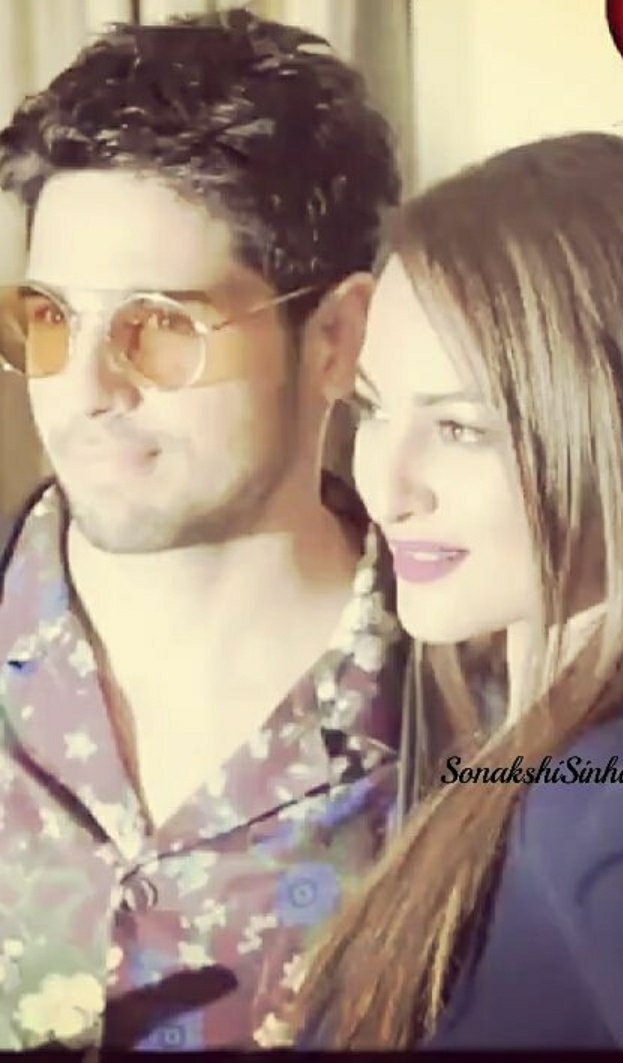 sonakshines's tweet photo. THE GLOW π₯β #SidSona #Ittefaq https://t.co/uRSgrSiseq