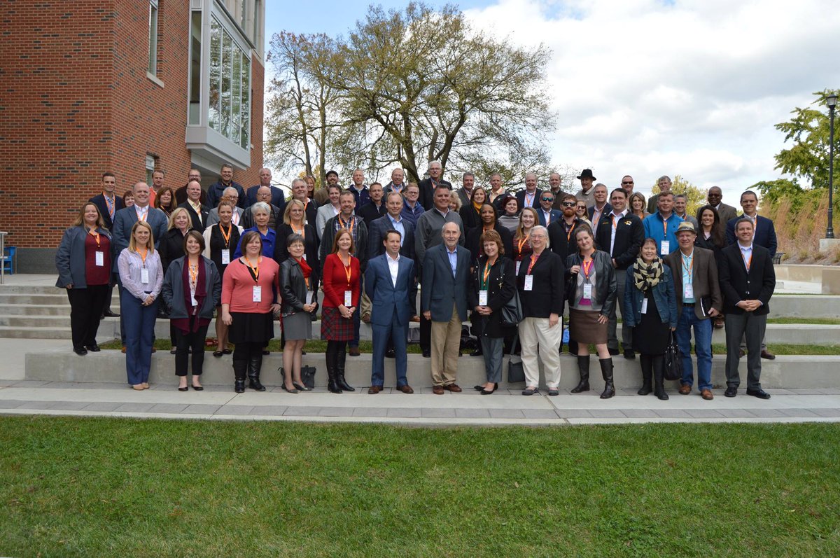 calebrowden's tweet photo. Had a fantastic time on the @COMOChamber #CoMo2Lex trip last week. These #CoMo leaders are working hard (and together) for a better #CoMo! https://t.co/p7jzDEn592