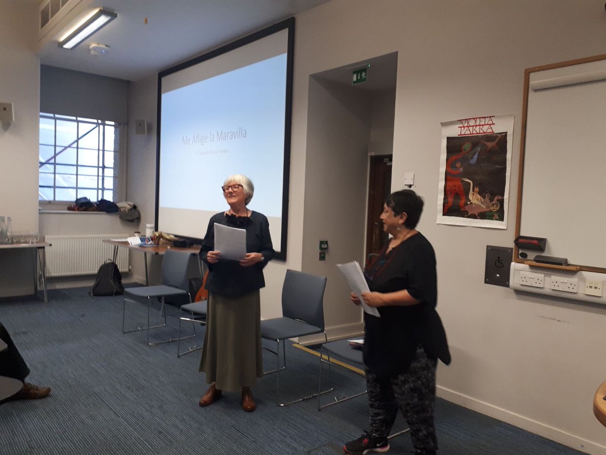 lah_casalatina's tweet photo. Con gran éxito se está desarrollando en King's College London seminario dedicado a los 100 años del nacimiento de Violeta Parra #100Violets https://t.co/ChHwFPpx8Q