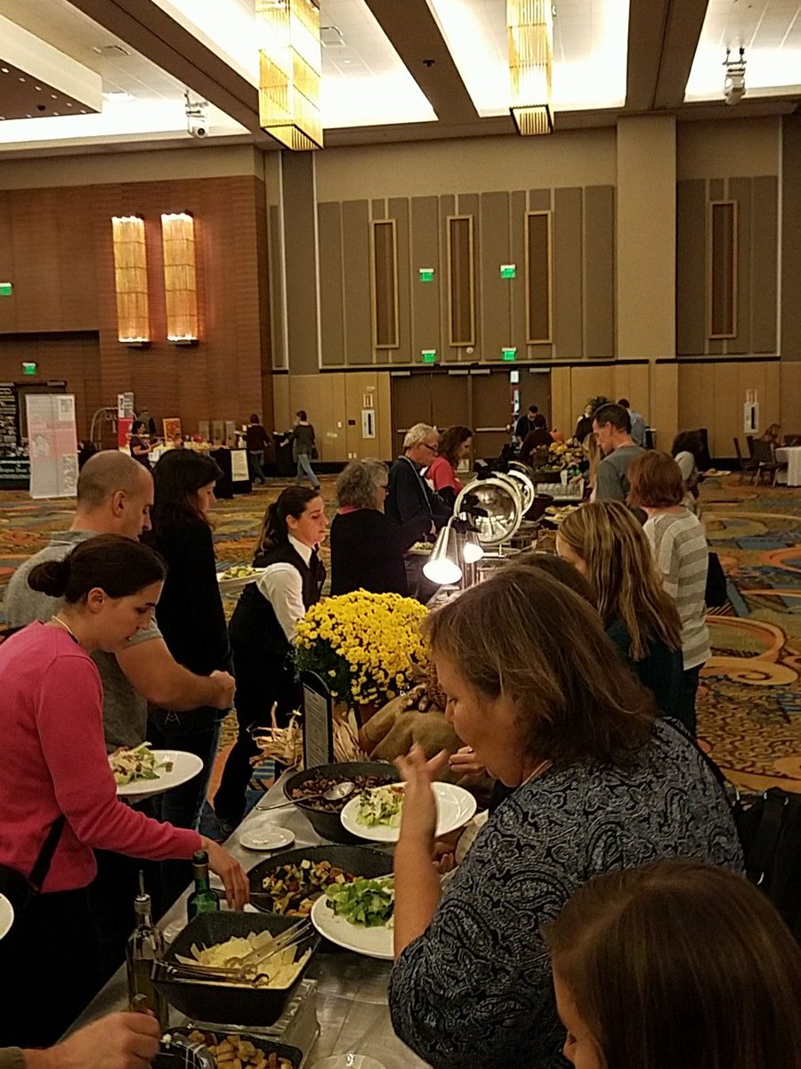 msClark105's tweet photo. Lunch! #CASLCECA2017 https://t.co/faJ5qHMXcj
