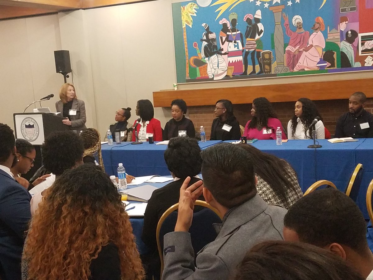 msuscom's tweet image. MSU's SCOM students networking at @HowardU 2017 Job &amp;amp; Internship Fair in Communication's last Thursday. All students left with job leads!