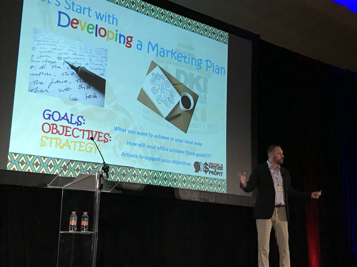 #DKICanada <a href="/stewball1010/">Geoff Stewart</a>  presenting in beautiful #Cancun