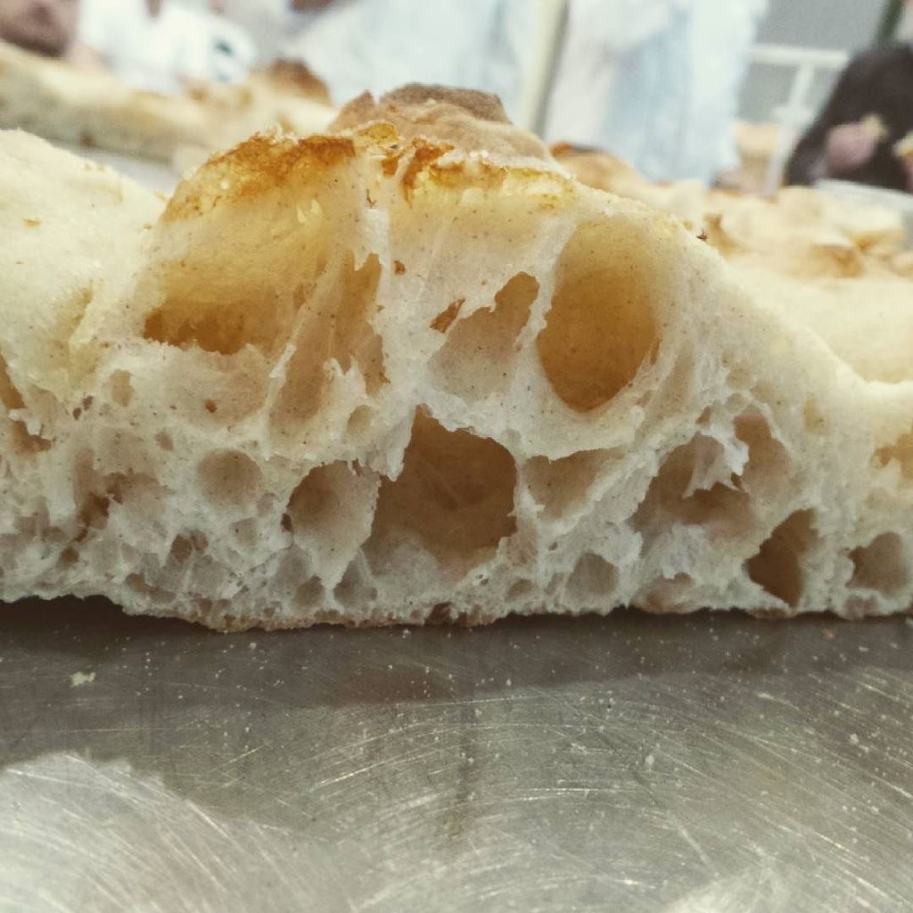 MolinoQuaglia's tweet photo. #pizza in pala alla romana con #farinapetra 1 e #petrabricks 1330 : per ampliare l'offerta dell' asporto #lascuola… https://t.co/QAoxaLybaR https://t.co/8kwOgWbmBR