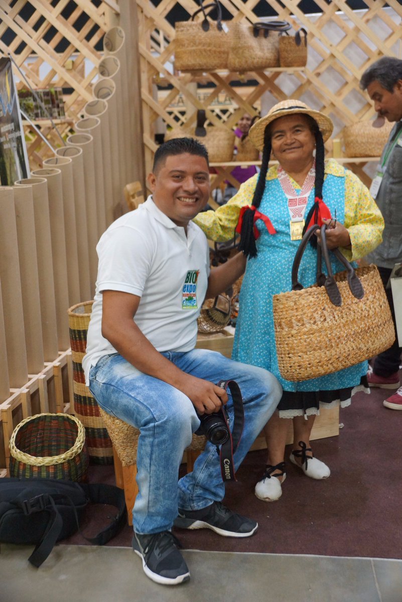 CORPOCHIVOR's tweet photo. Visita aquí la galería de fotos de todo lo que dejó #Bioexpo2017 en Barranquilla. https://t.co/6vDTYVgxSm