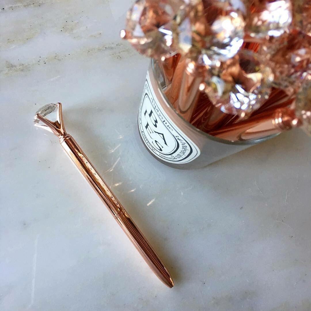 pinkluxpl's tweet photo. Write the #Lux way! https://t.co/9Fx6IH98Y2 https://t.co/Pyoaq8TxOe