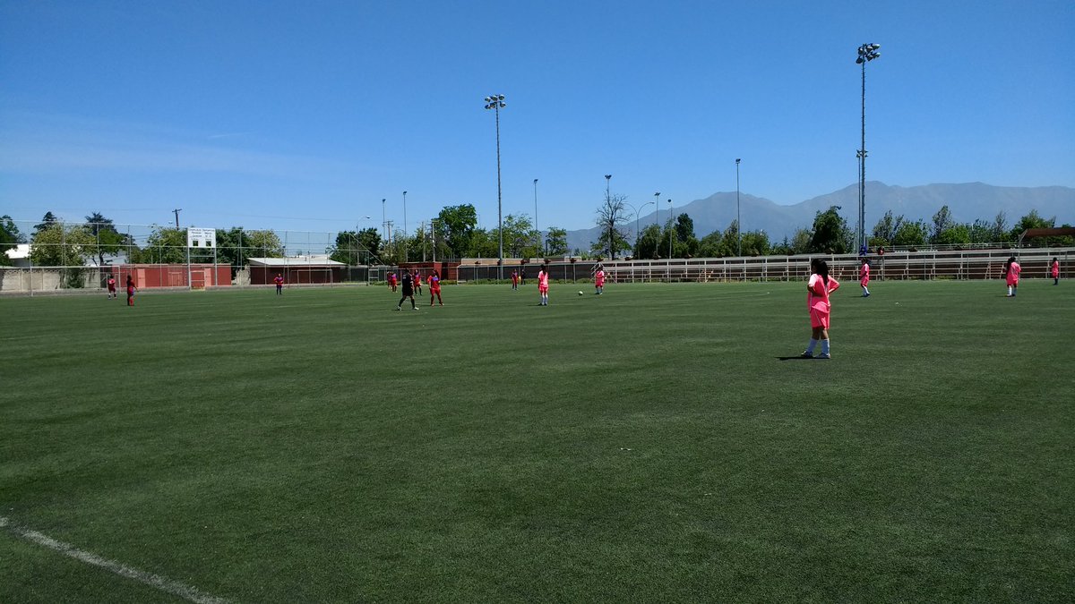 acle_cormun's tweet photo. Definición provincial de fútbol sub 14 damas. Cancha Patricio Mekis. Óscar castro vs Nuestra Señora de Loreto (Coltauco)@alcaldesoto https://t.co/OGJemf5kxI