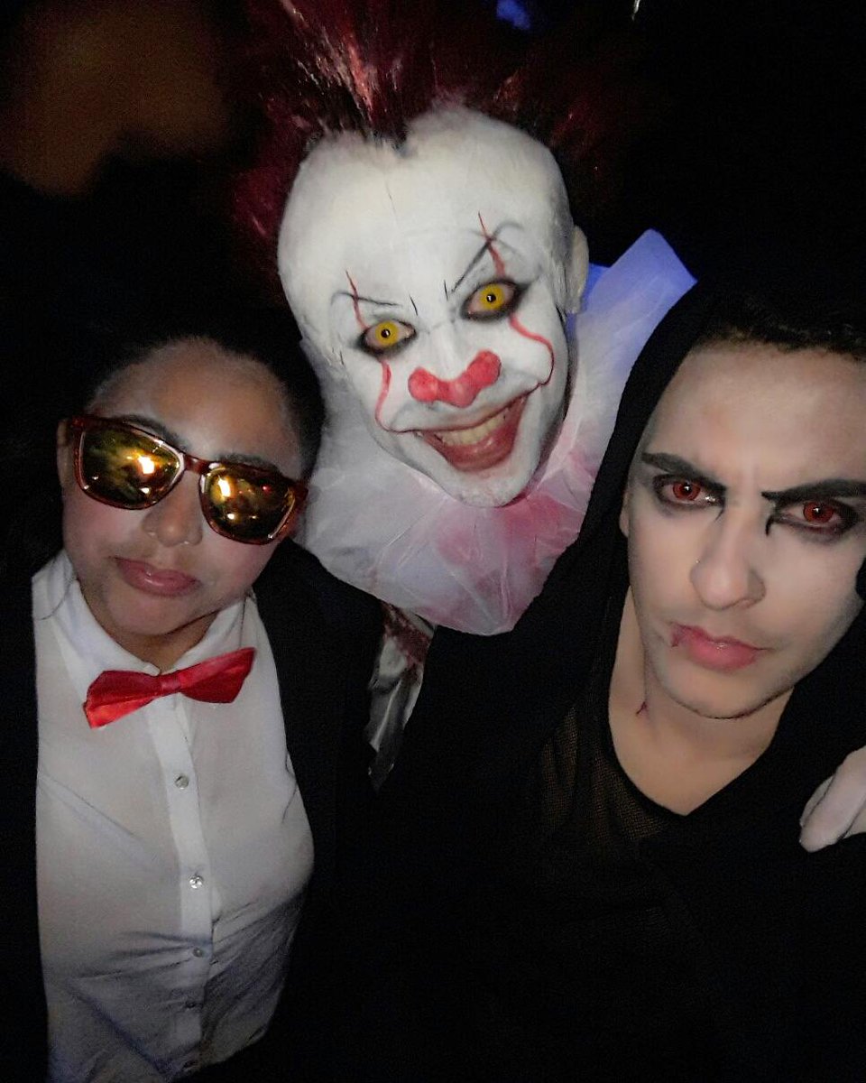 Rodrybailando22's tweet photo. Fotos del sábado!!! #theware #Halloween 😈🎃😱😨 https://t.co/Mc7DVjM2Dc