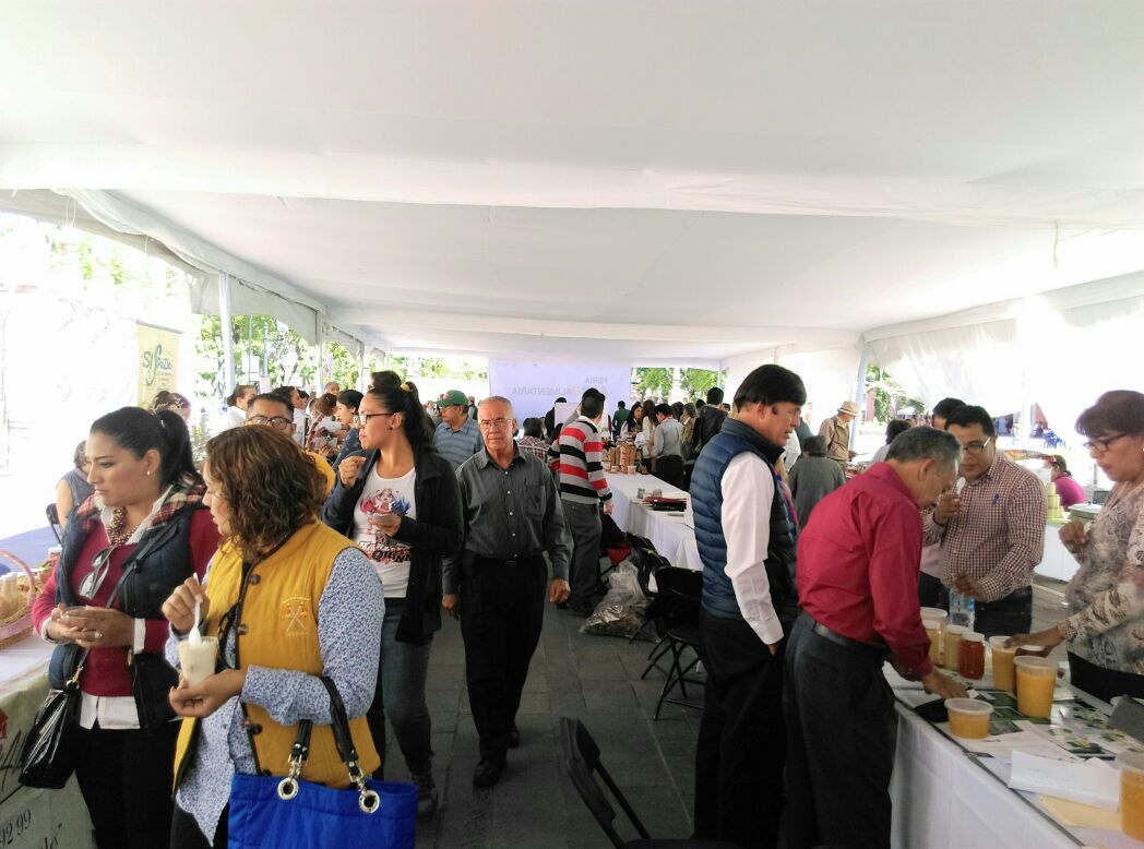 incarural's tweet photo. Feria Agroalimentaria en #Aguascalientes con más de 100 productos artesanales locales en exposición, Sagarpa y SEDRAE estatal e #IncaRural https://t.co/SlKLorTz7n