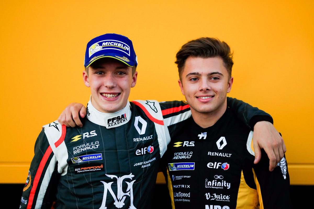 RenaultSeries's tweet photo. #RenaultSportAcademy | @Max_Fewtrell 🇬🇧 crowned 2017 #EurocupFR20 rookie champion. #RenaultSport 
👉 https://t.co/jbNpt5TN5s https://t.co/MjAn4pq2MQ